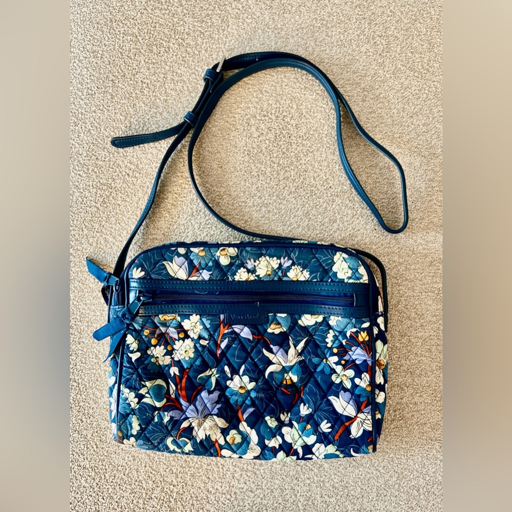 Vera Bradley Trio Zip Bag Floral Bursts Pattern 9 x 8 x 2